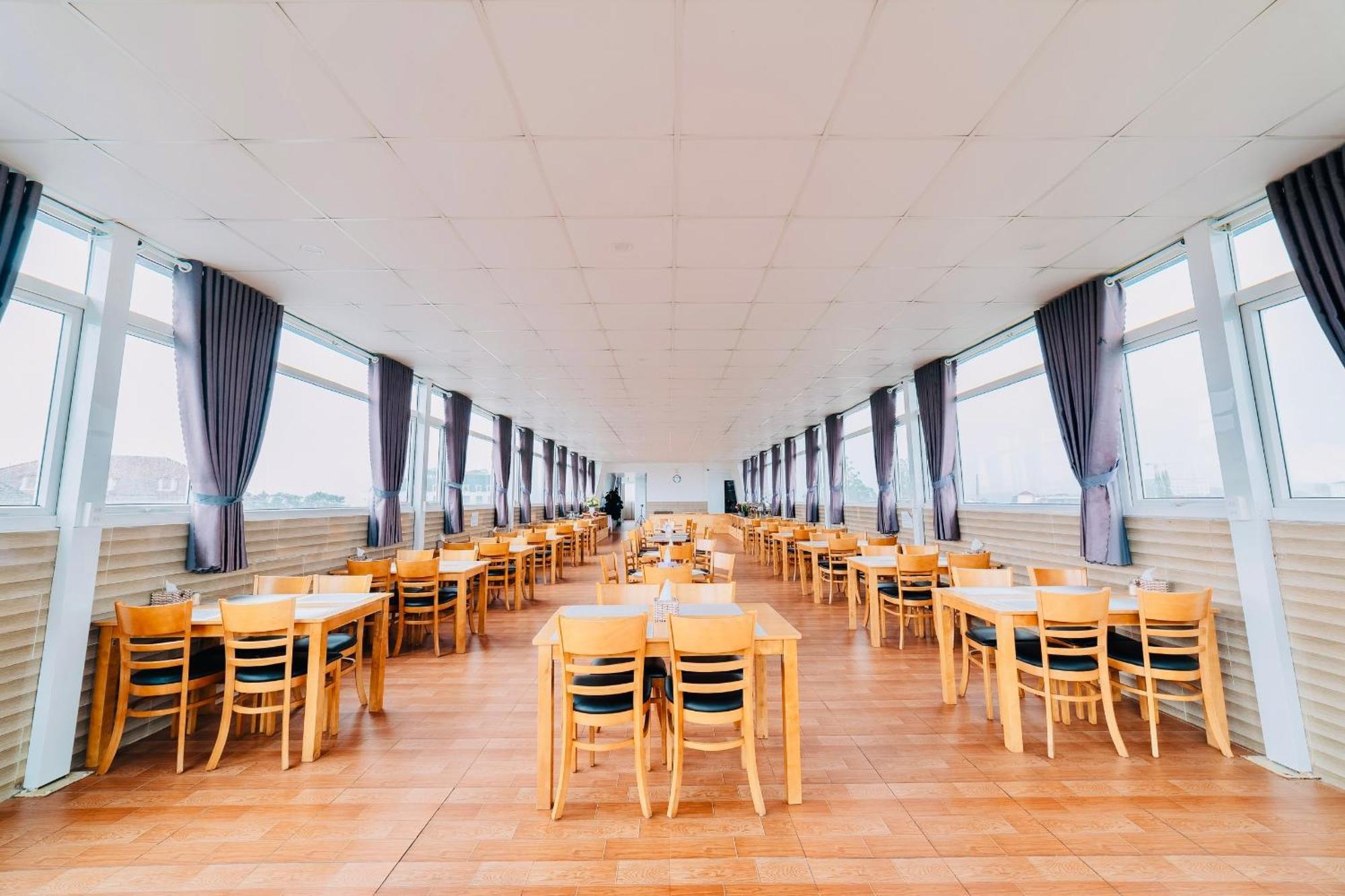 Anh Duc Hotel Da Lat City Extérieur photo
