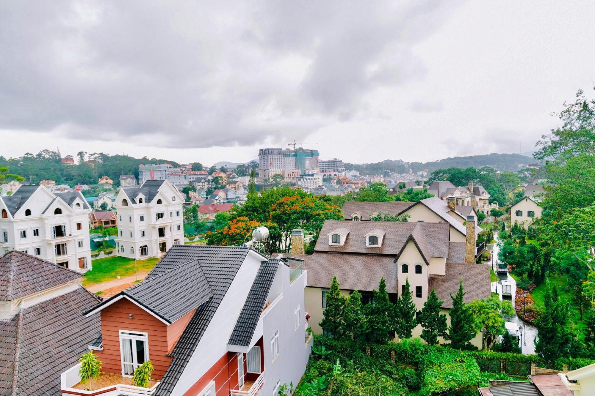 Anh Duc Hotel Da Lat City Extérieur photo