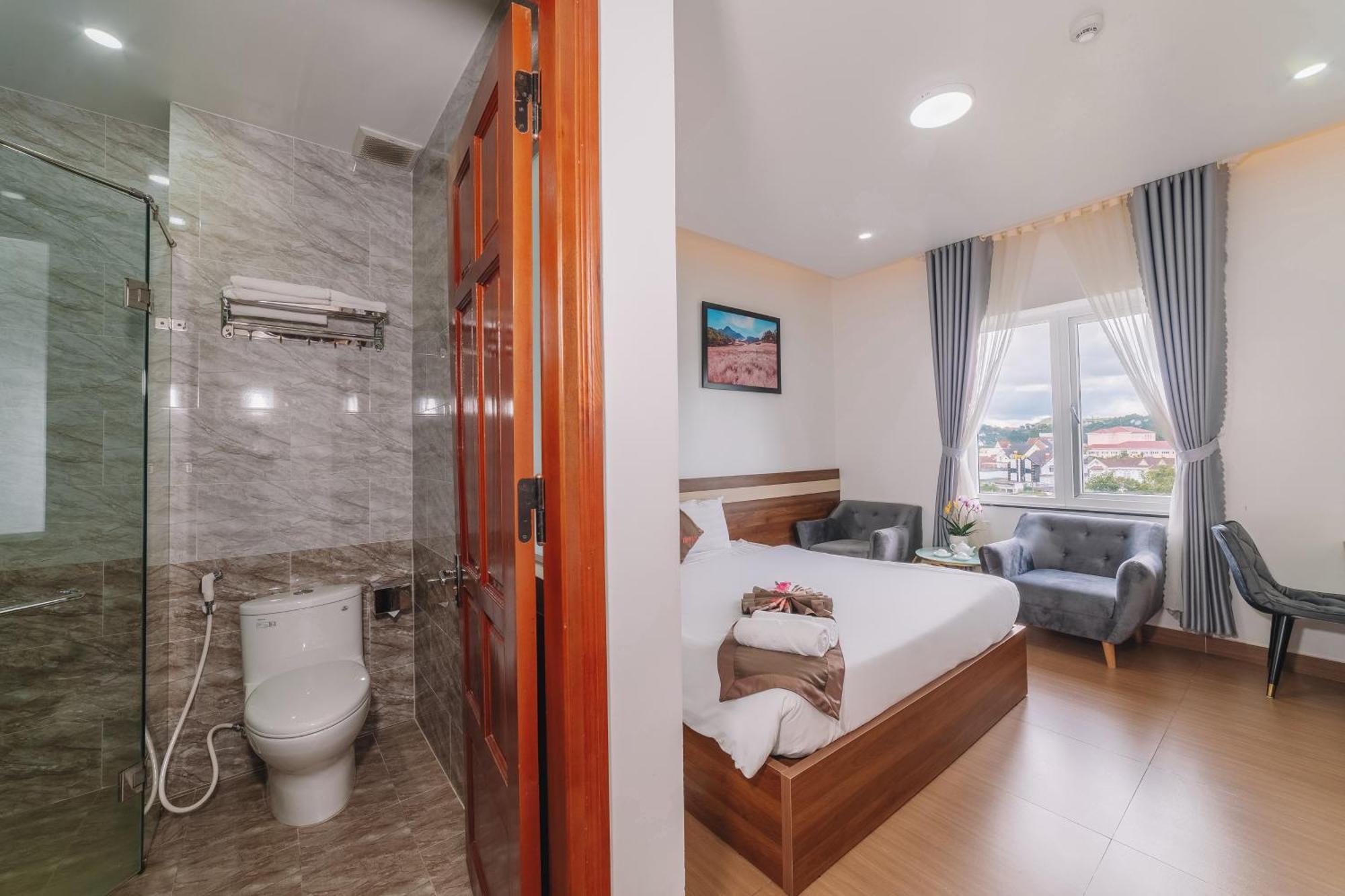 Anh Duc Hotel Da Lat City Extérieur photo