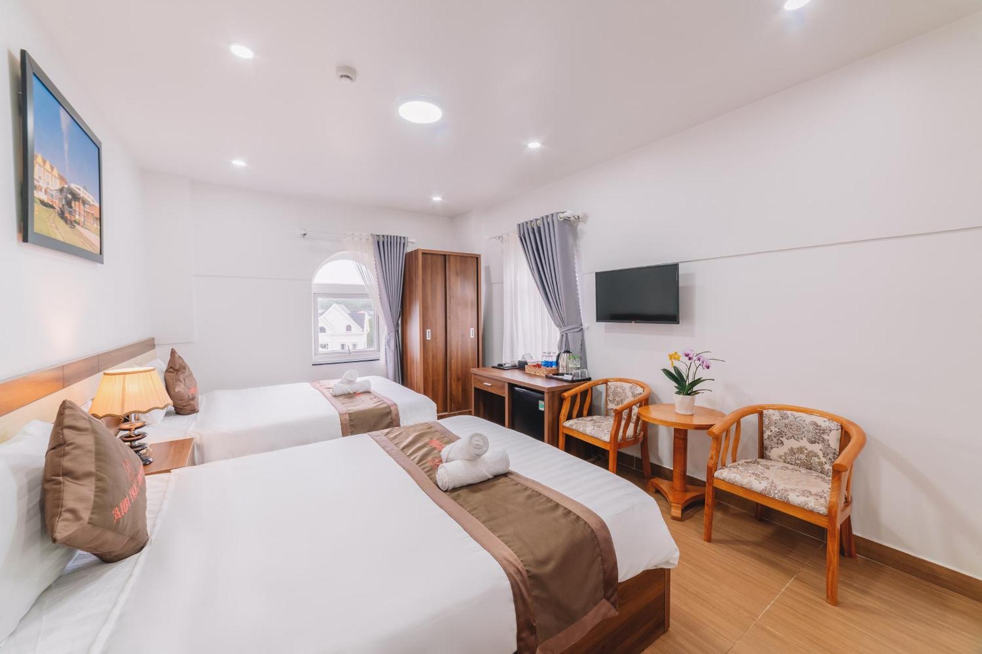Anh Duc Hotel Da Lat City Extérieur photo