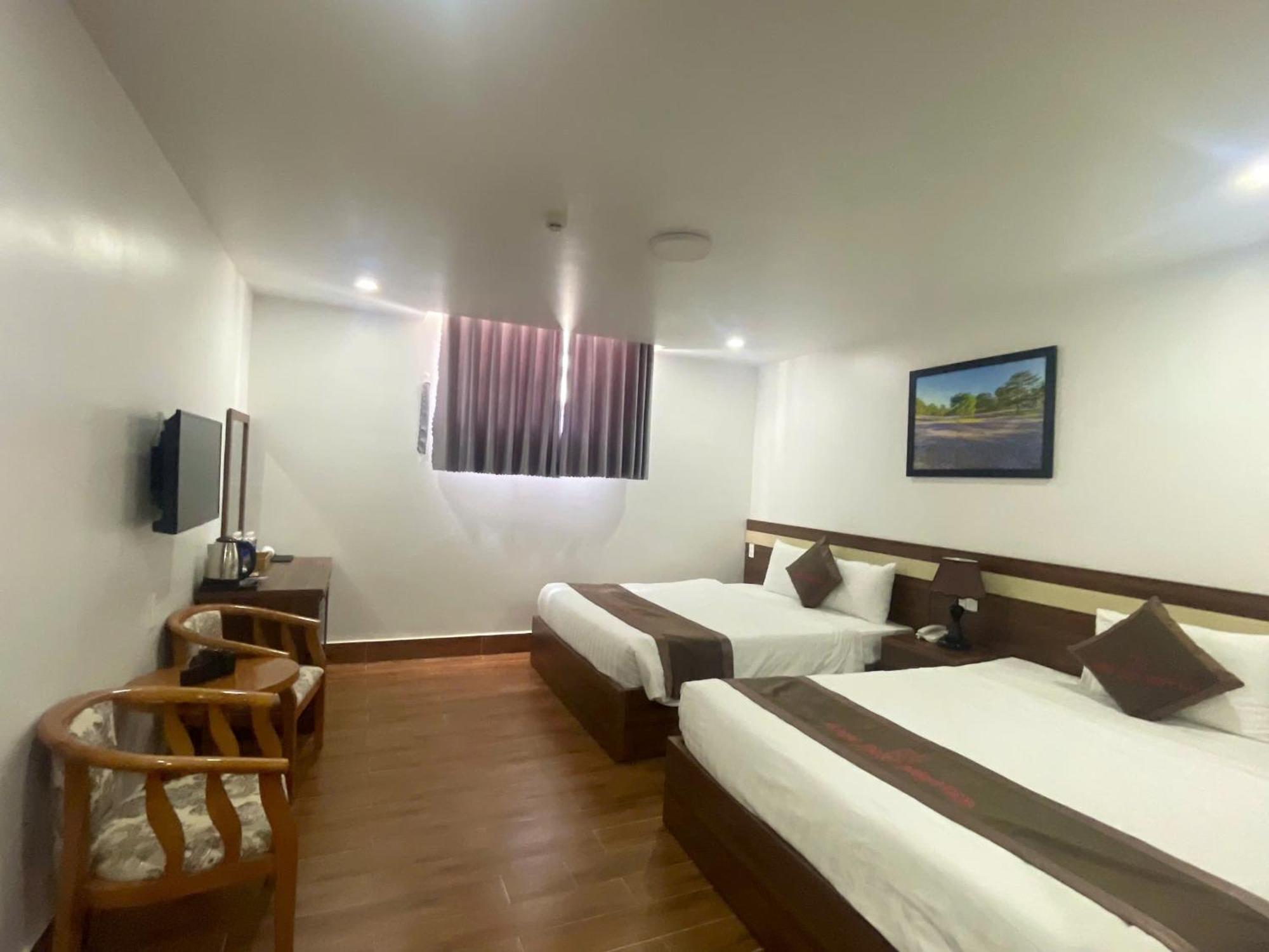 Anh Duc Hotel Da Lat City Extérieur photo